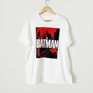 NEW DC The Batman White Graphic Tee